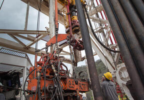 Opération de forage gazier sur le site d'Incahuasi en Bolivie
