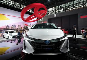 Image de la Prius Prime, modèle d'hybride rechargeable du constructeur japonais Toyota.