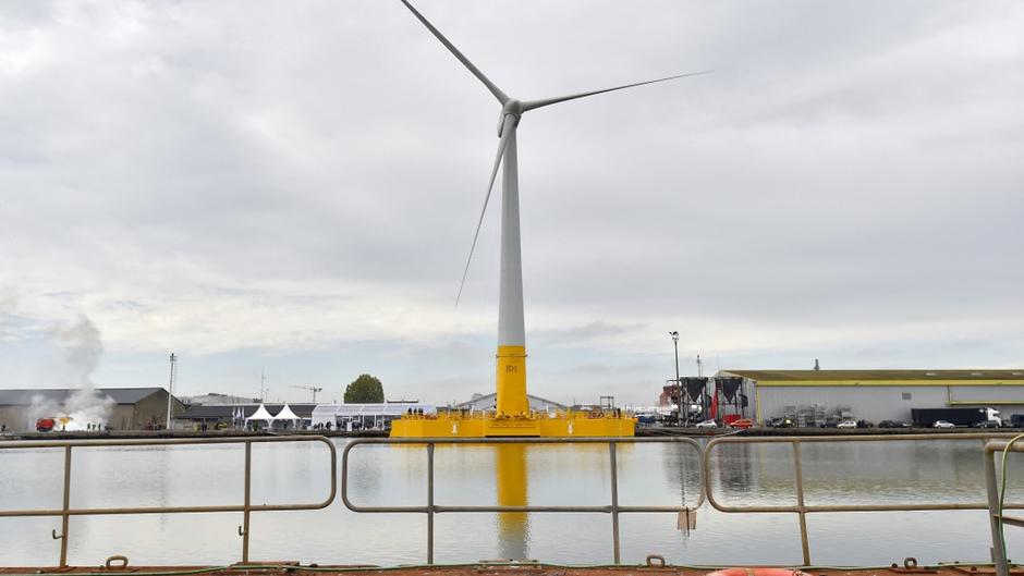 Les futurs parcs en mer avec des éoliennes flottantes 