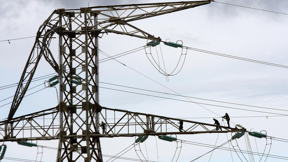 A Job with More Than Its Share of Foul Weather