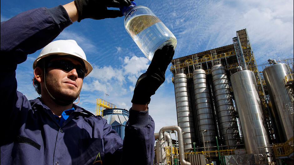 1 - Biofuels: Biomass Refining in 15 Images