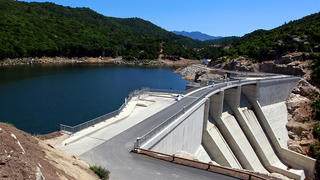 The leading renewable energy : hydropower